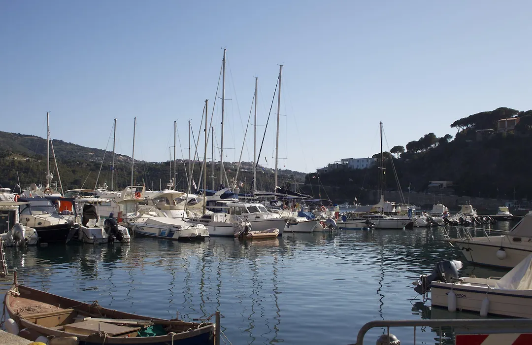 Affittacamere Vista Mare-1